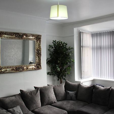 Luxury 3 Bedroom House Бирмингем Экстерьер фото