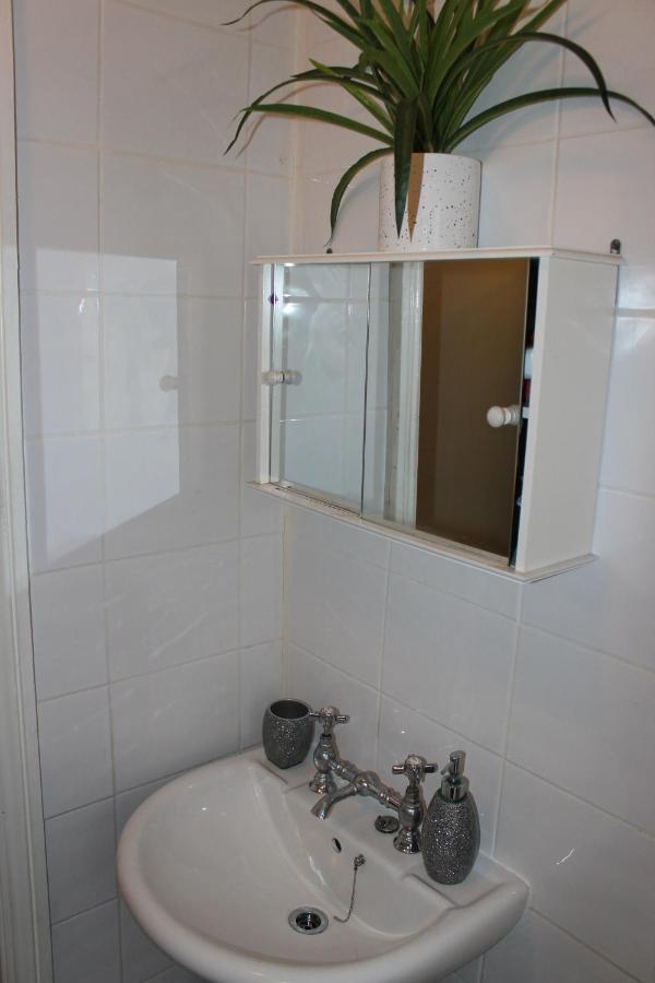 Luxury 3 Bedroom House Бирмингем Экстерьер фото