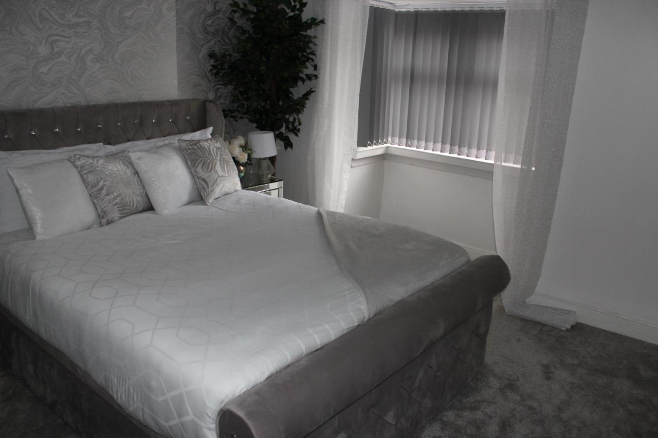 Luxury 3 Bedroom House Бирмингем Экстерьер фото