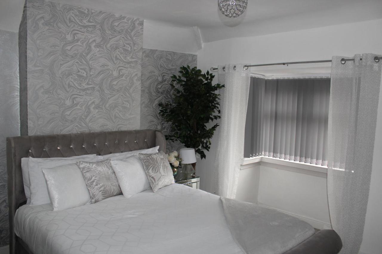 Luxury 3 Bedroom House Бирмингем Экстерьер фото